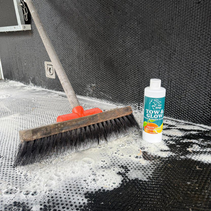Tow &amp; Glow Float &amp; Truck Cleaner